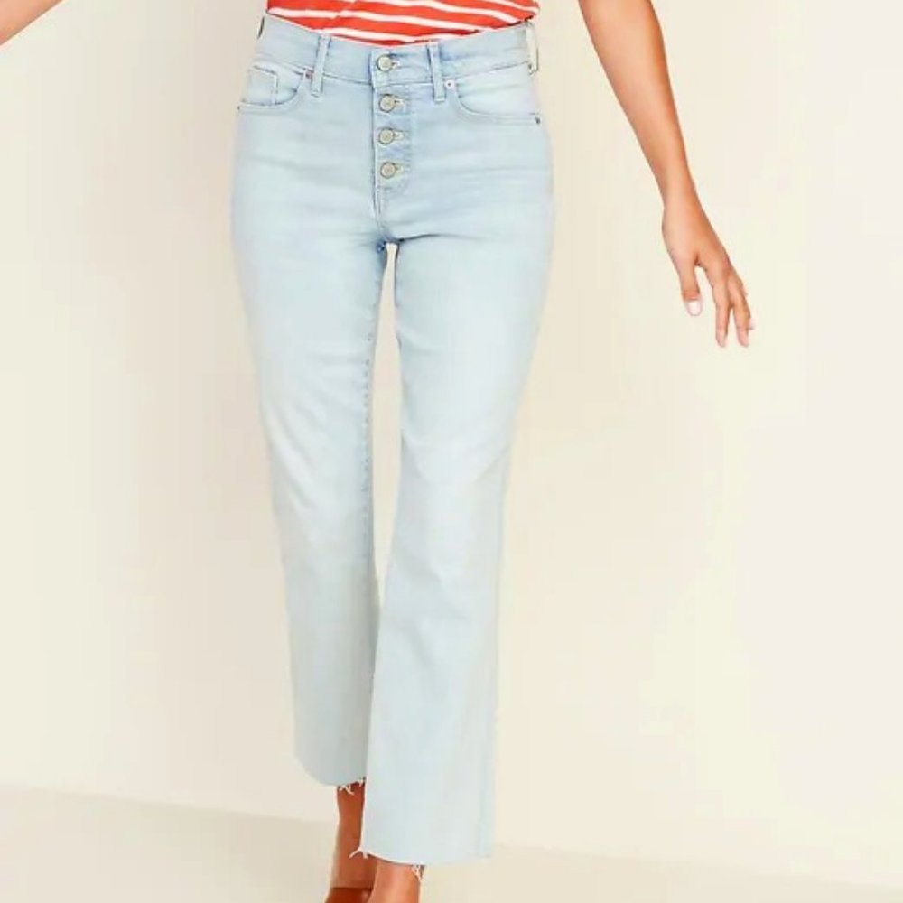 Old Navy Light Wash High Waist Button Fly Flare Leg Crop Jeans Size 18 - NEW